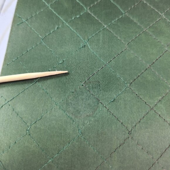 Quilted Green Satin Vanity Box Gloves Hankie Scarf Vintage 13.5 in *READ* - Picture 11 of 14